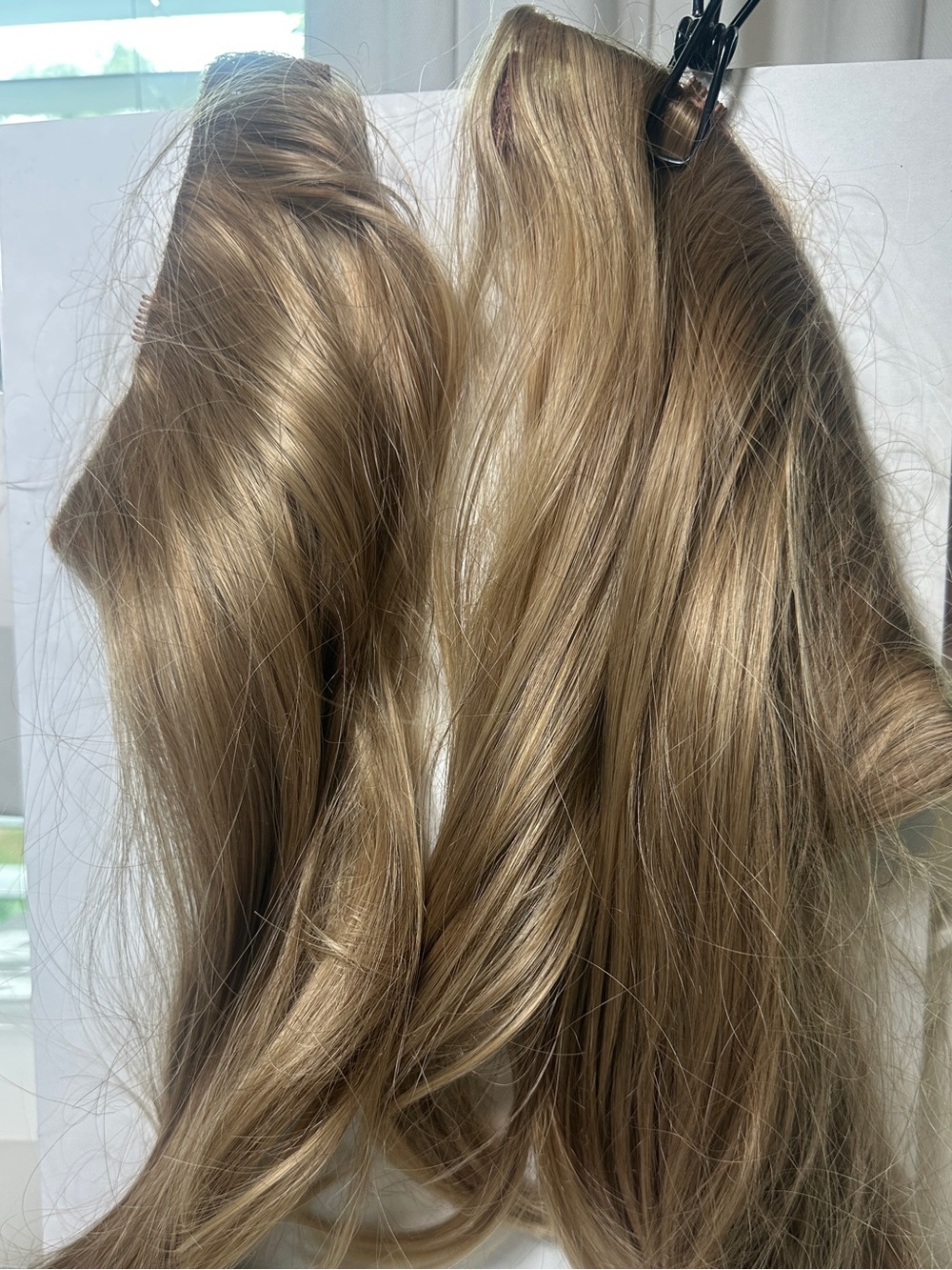 Soho Natural Dark Ash Blonde/Lt Brown Clip-In Hair Extensions